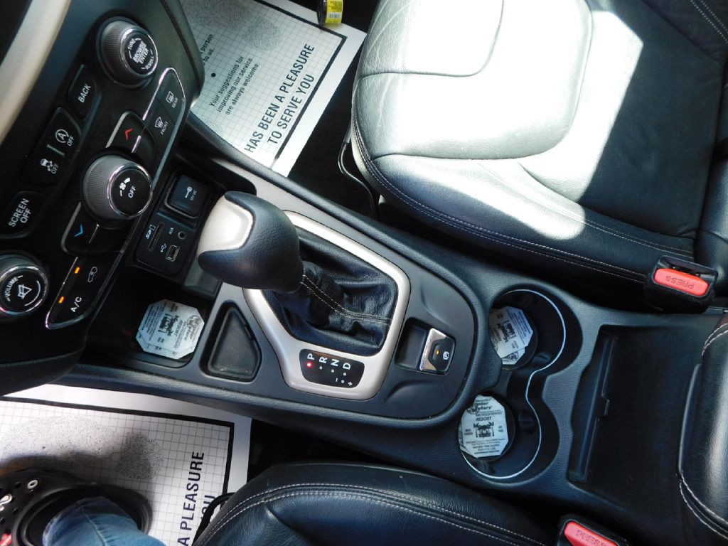 2015 Jeep Cherokee Image 26