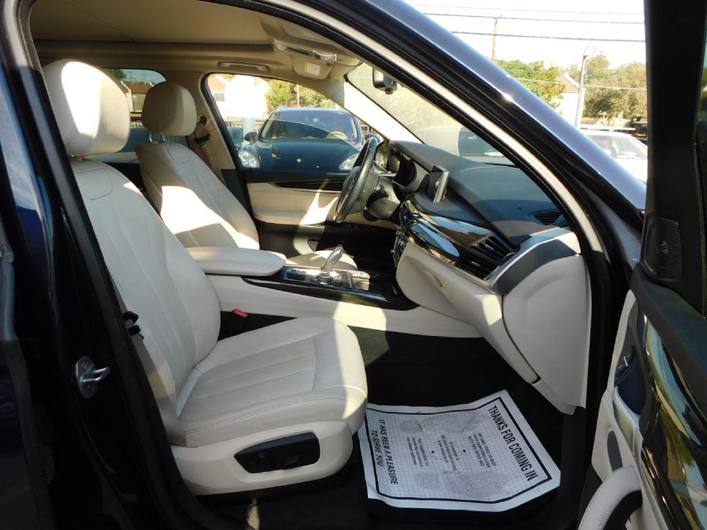 2016 BMW X5 Image 48