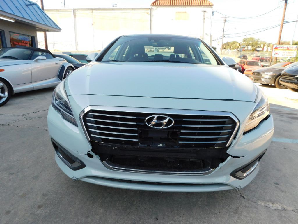 2016 Hyundai Sonata Image 2