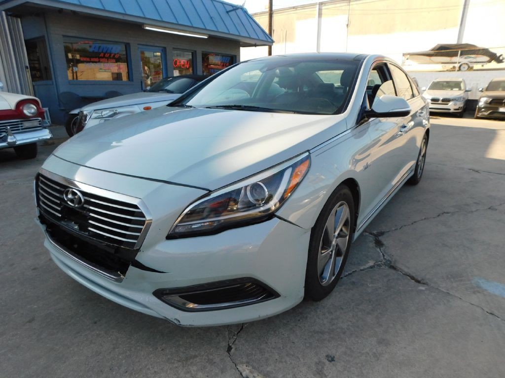 2016 Hyundai Sonata Image 3