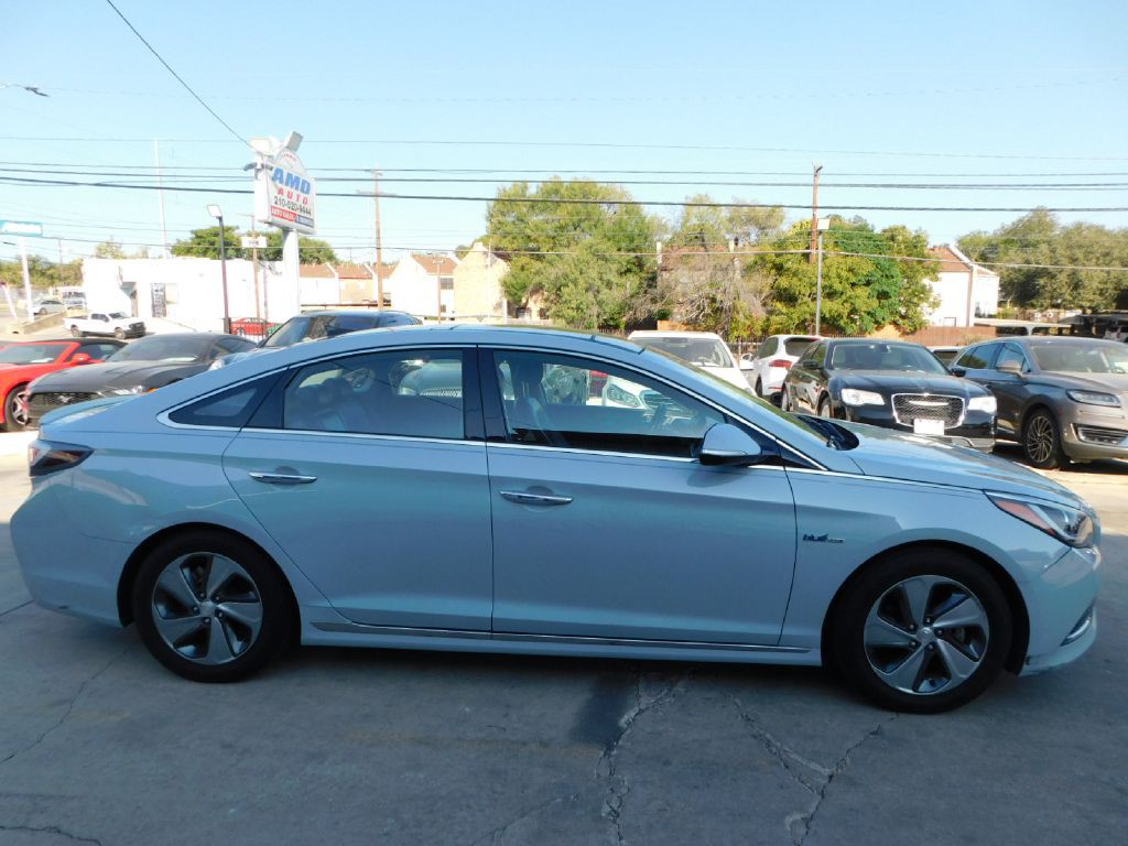 2016 Hyundai Sonata Image 9