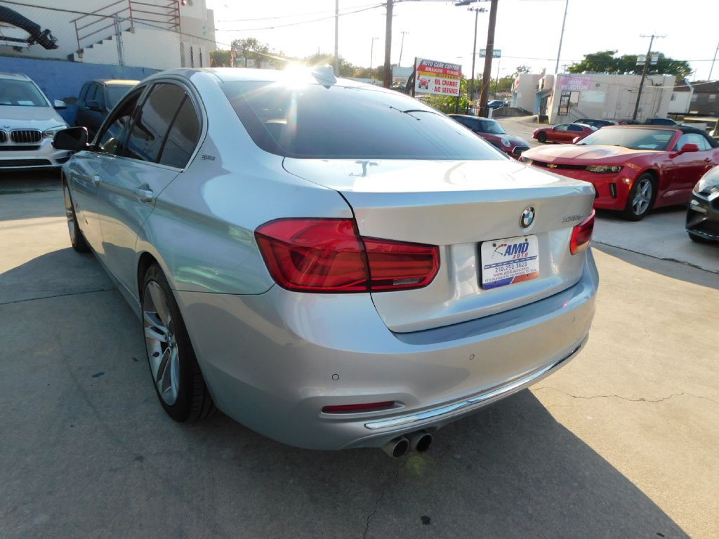 2017 BMW 3 Series Image 5