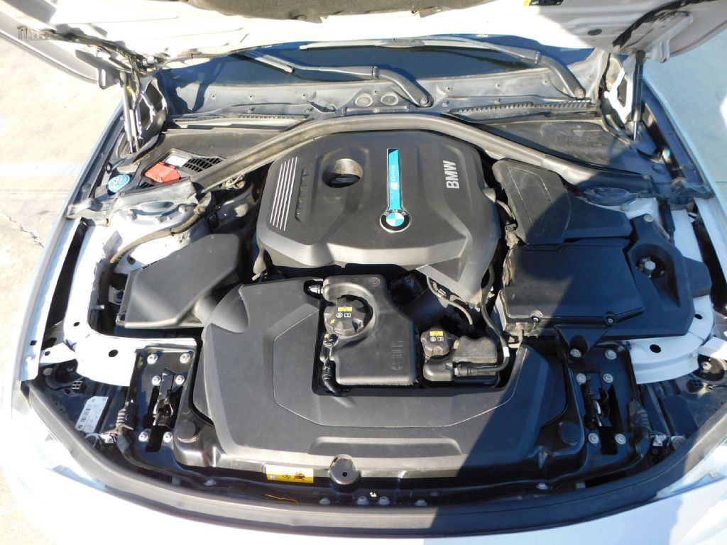 2017 BMW 3 Series Image 16