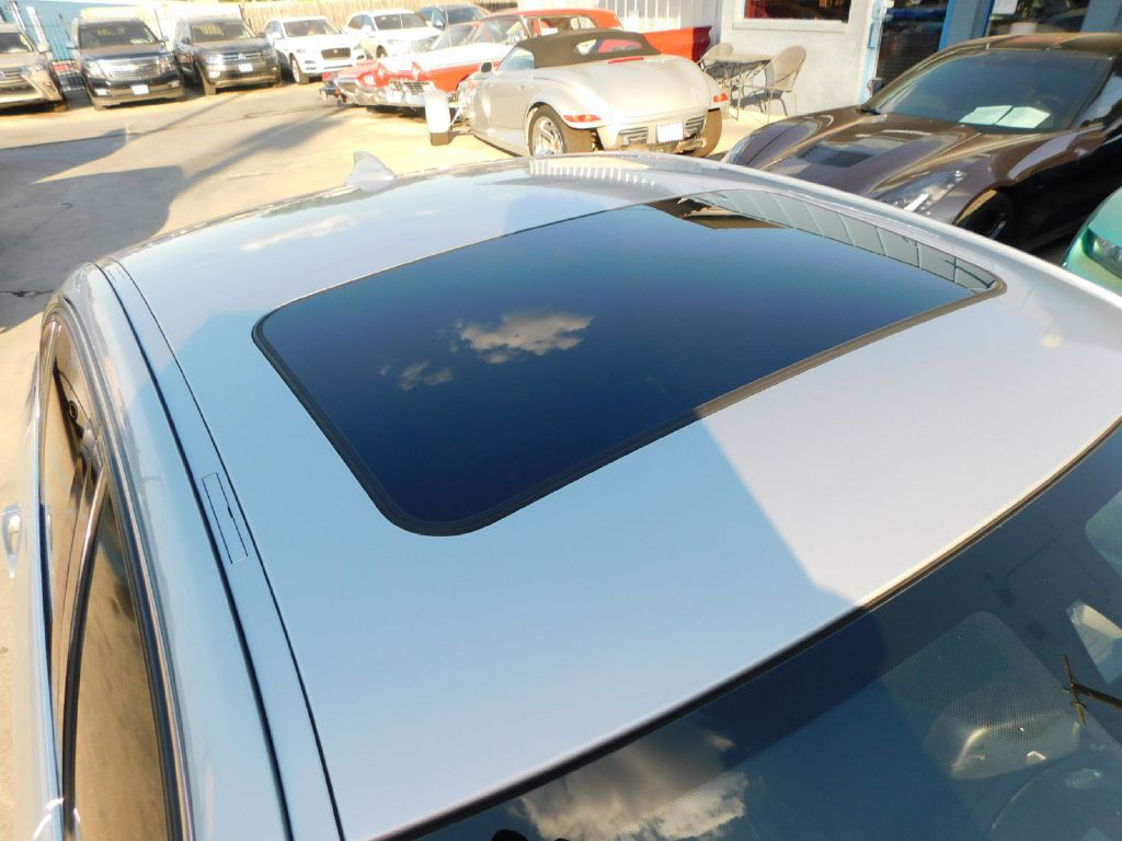 2017 BMW 3 Series Image 49