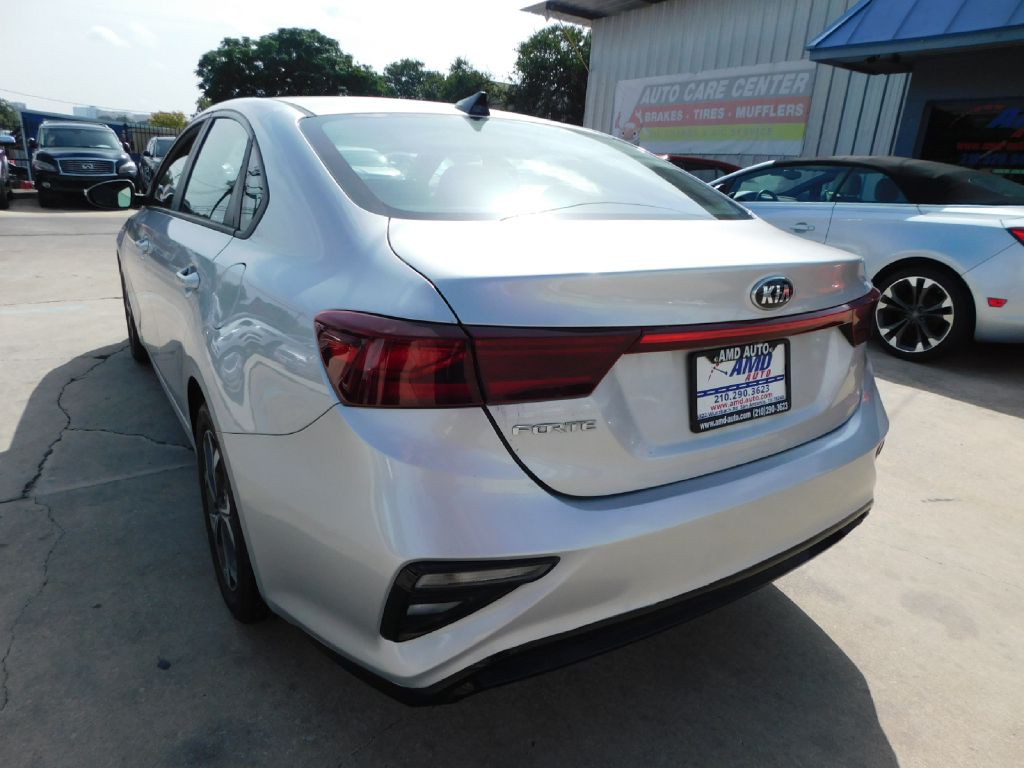 2018 Kia Forte Image 5