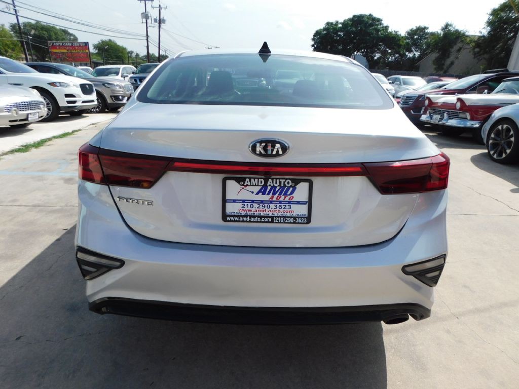 2018 Kia Forte Image 6
