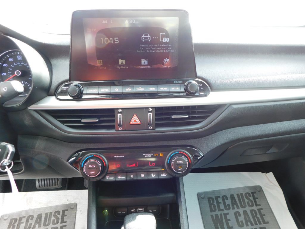 2018 Kia Forte Image 29