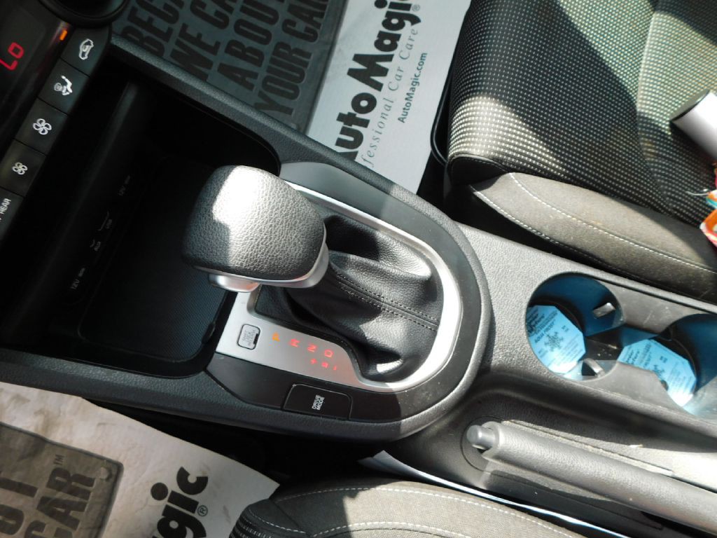 2018 Kia Forte Image 30