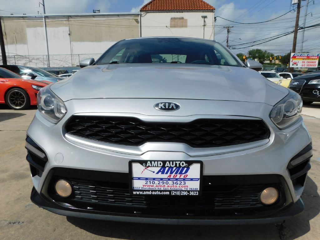 2018 Kia Forte Image 40