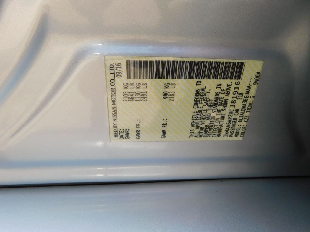 2017 Nissan Maxima Image 16