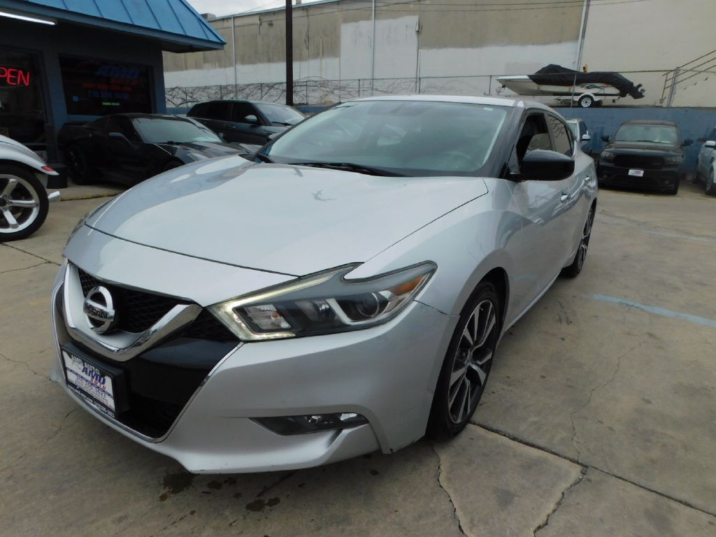 2017 Nissan Maxima Image 3