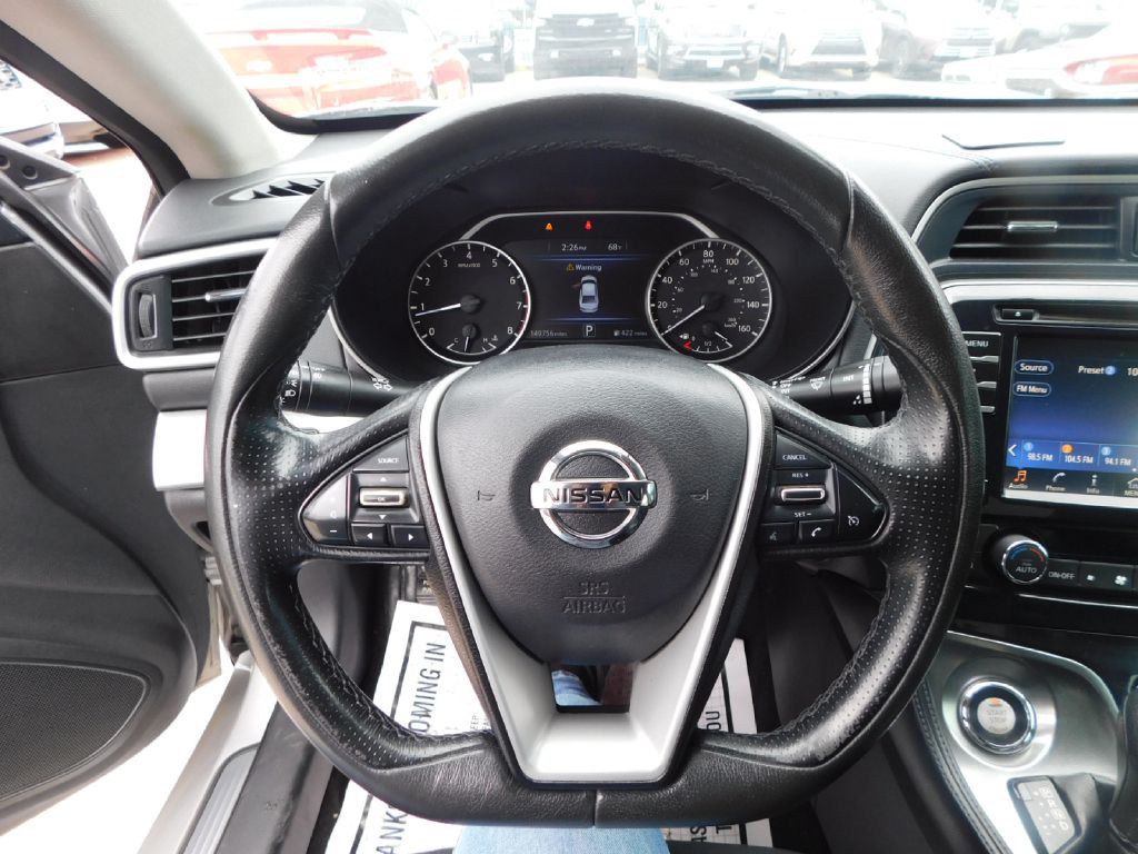 2017 Nissan Maxima Image 22