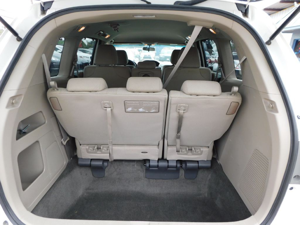 2015 Honda Odyssey Image 18