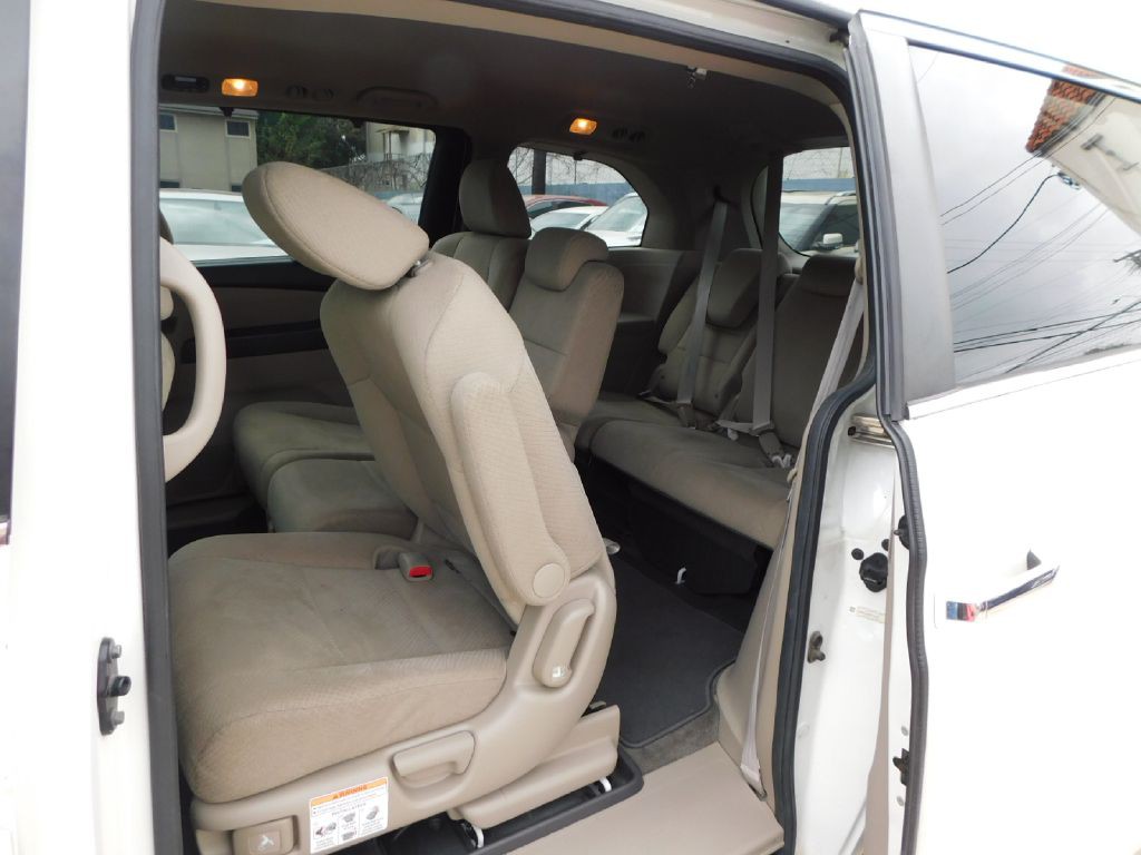2015 Honda Odyssey Image 25