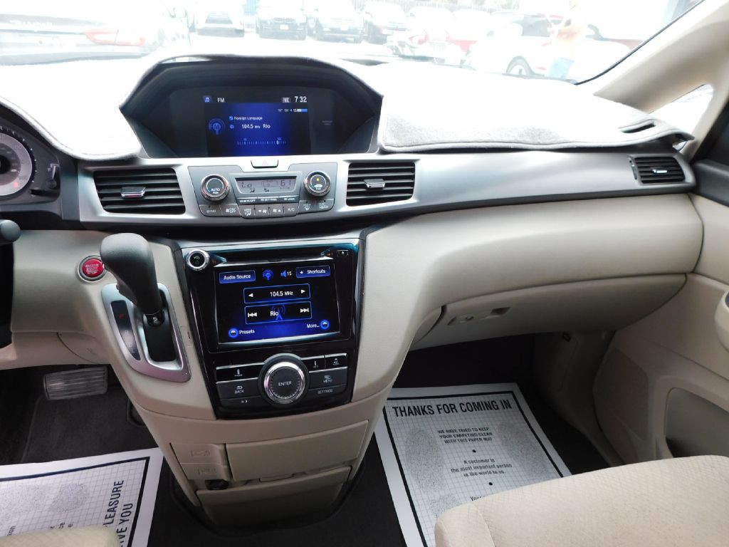 2015 Honda Odyssey Image 37