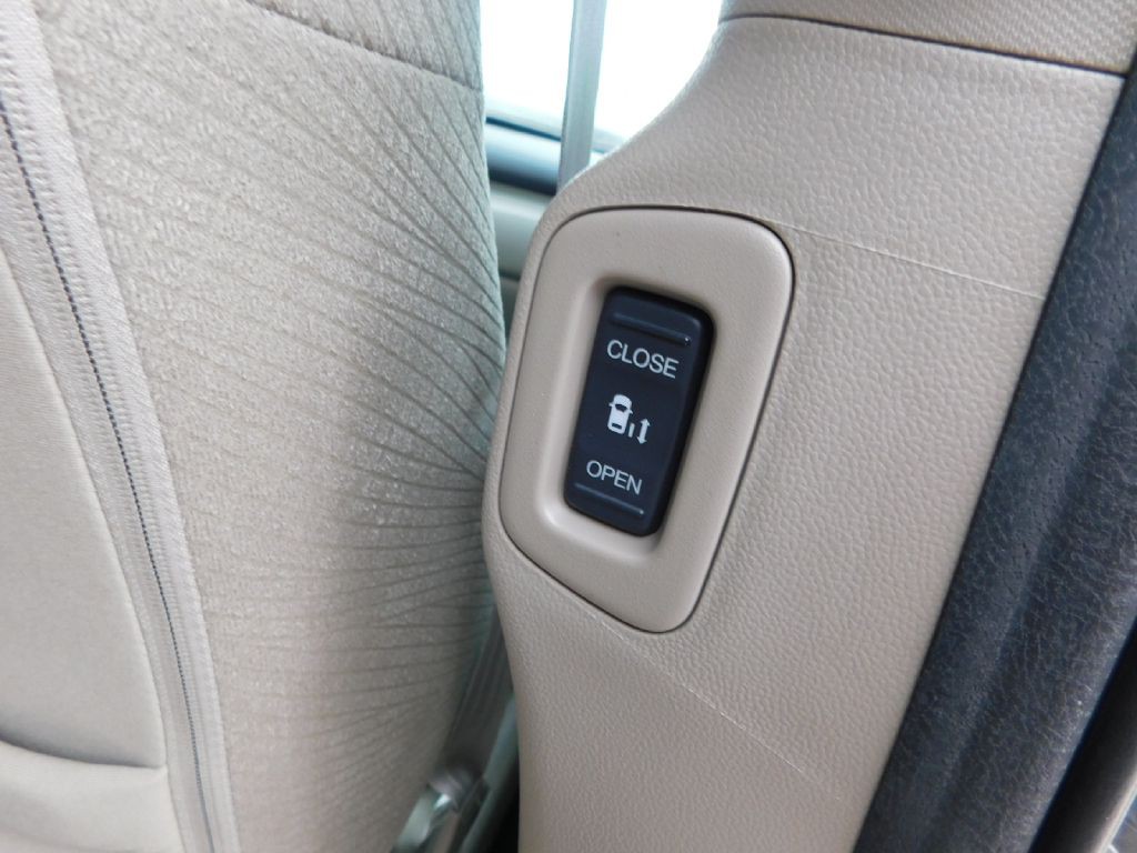 2015 Honda Odyssey Image 48