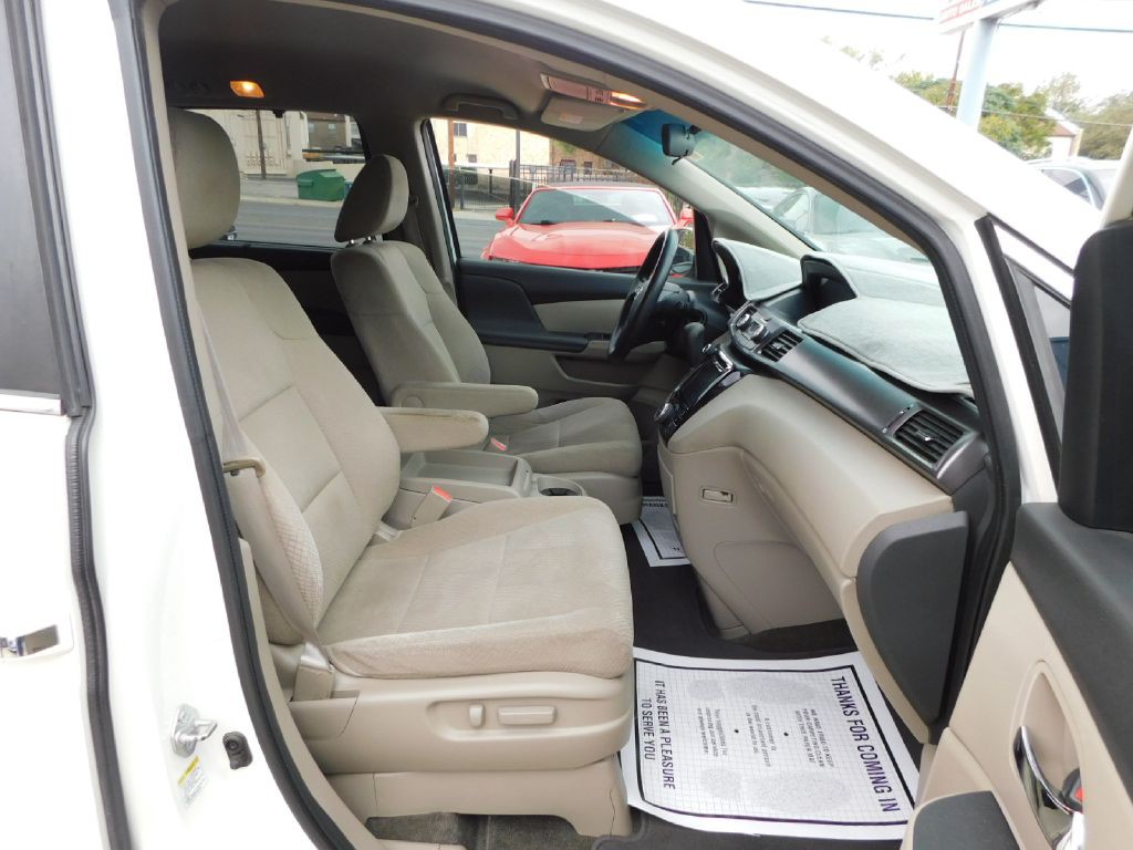 2015 Honda Odyssey Image 49