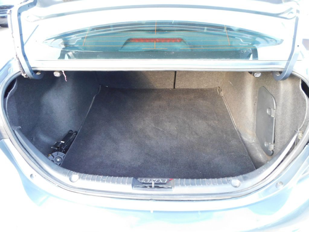 2015 Mazda Mazda3 Image 12