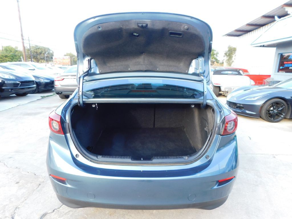 2015 Mazda Mazda3 Image 13