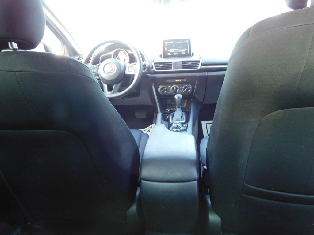 2015 Mazda Mazda3 Image 33