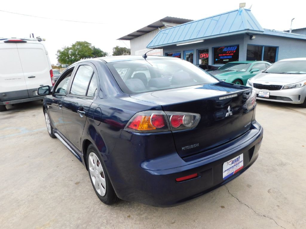 2014 Mitsubishi Lancer Image 5