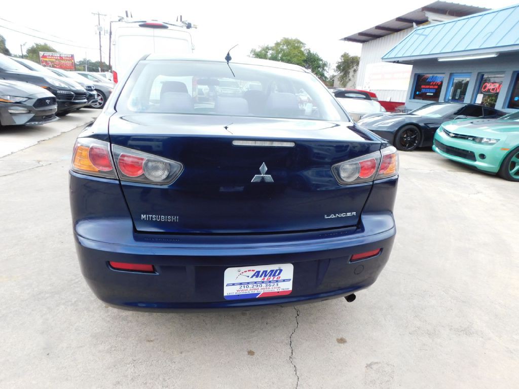 2014 Mitsubishi Lancer Image 6