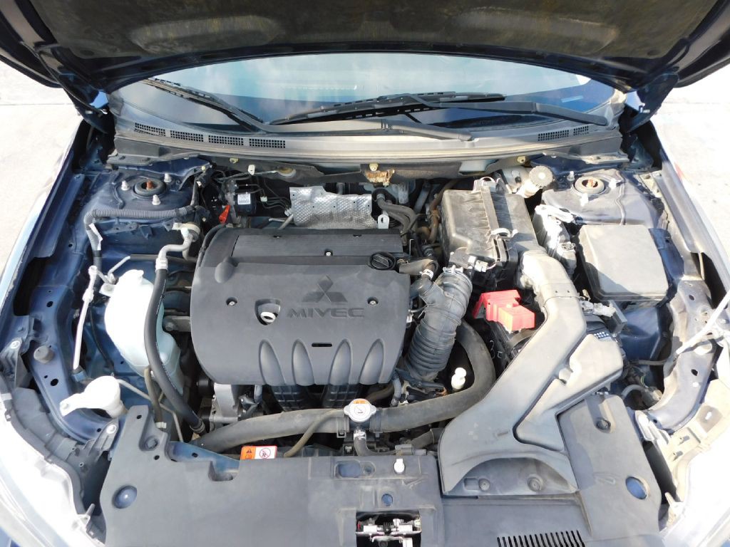 2014 Mitsubishi Lancer Image 10