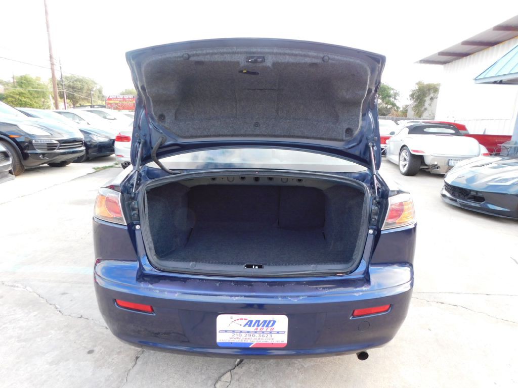 2014 Mitsubishi Lancer Image 12