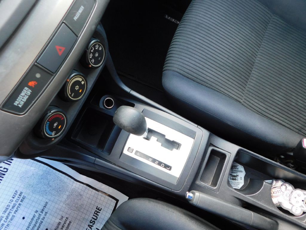 2014 Mitsubishi Lancer Image 25