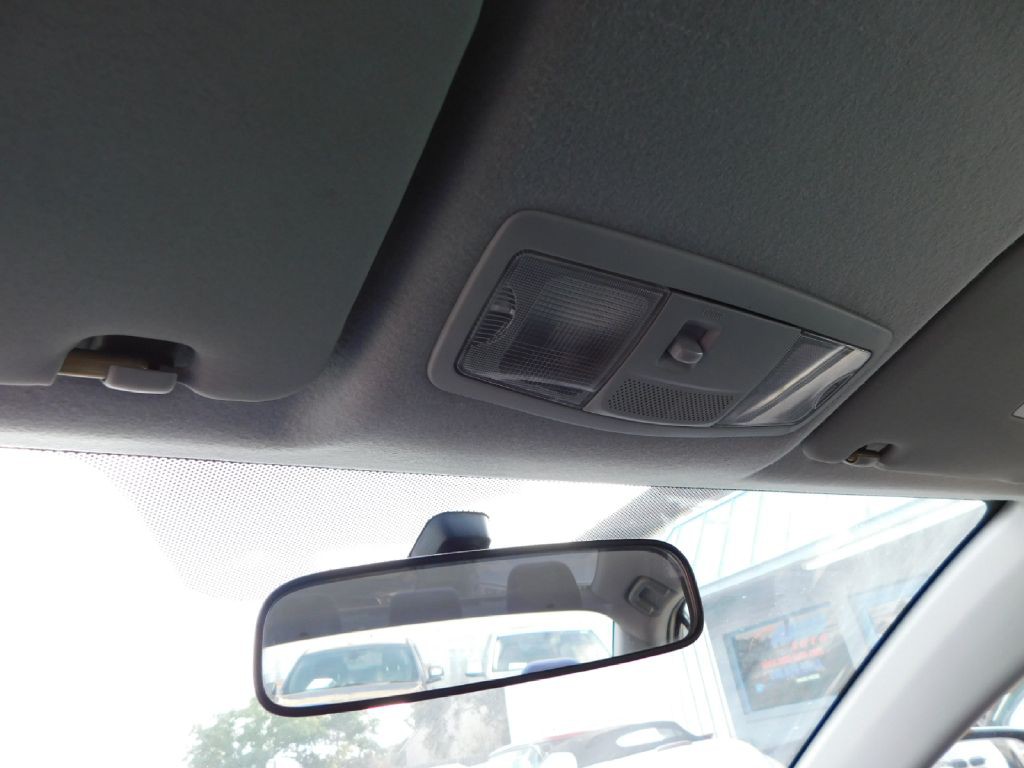 2014 Mitsubishi Lancer Image 28