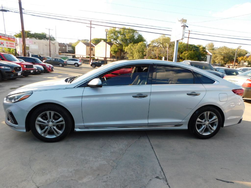 2018 Hyundai Sonata Image 4