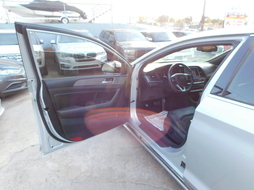 2018 Hyundai Sonata Image 20
