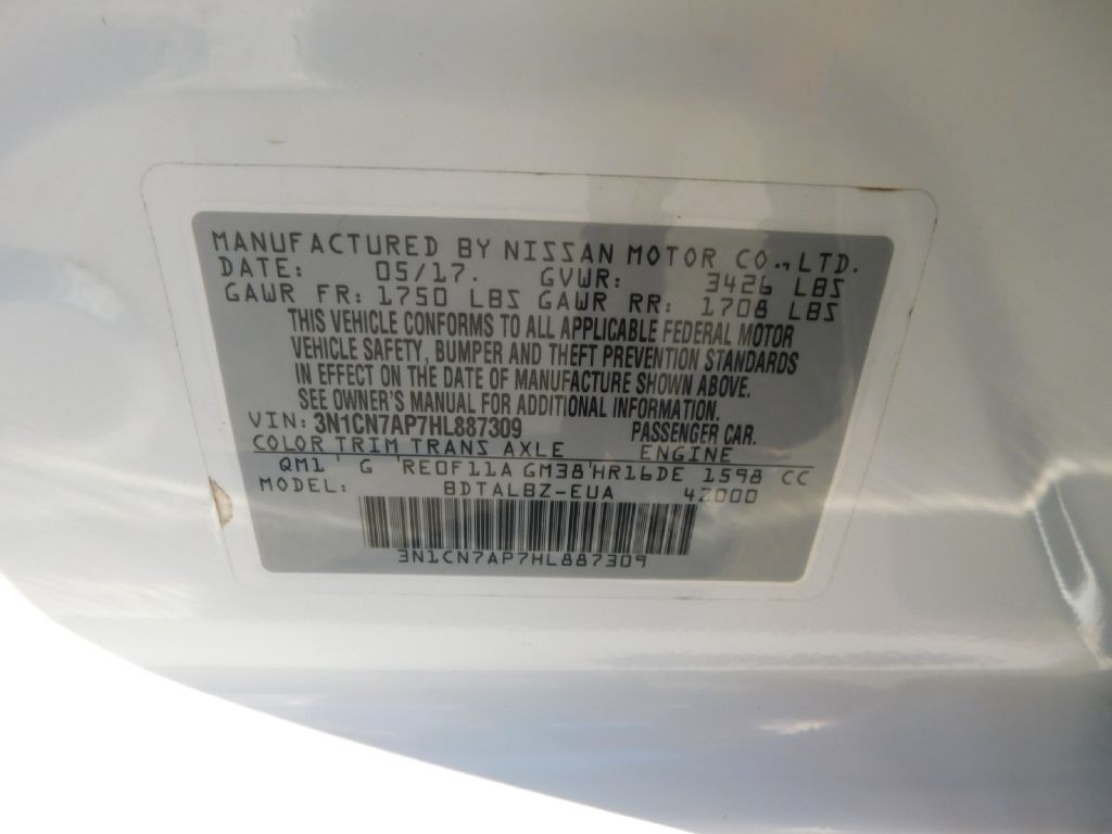 2017 Nissan Versa Image 16