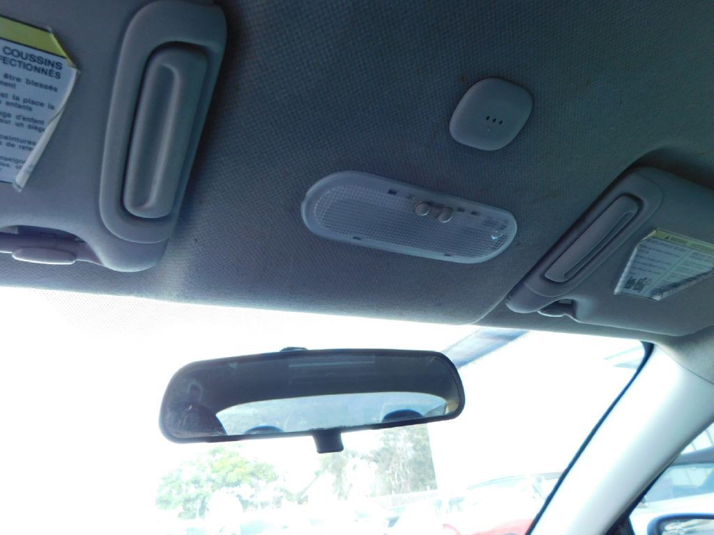 2017 Nissan Versa Image 32