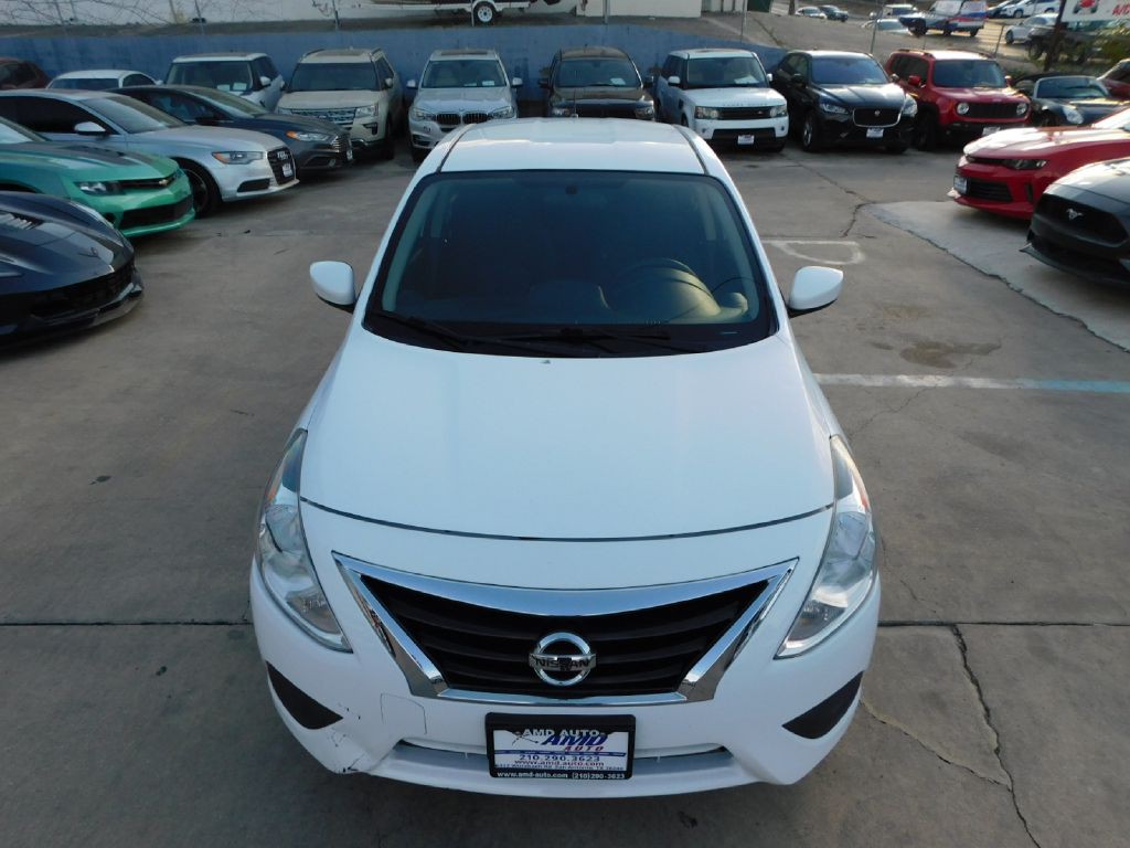 2017 Nissan Versa Image 42