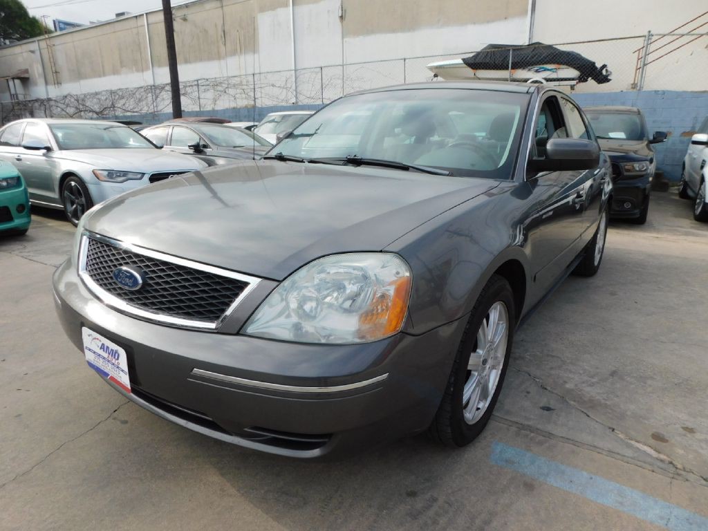 2005 Ford Five Hundred Image 3