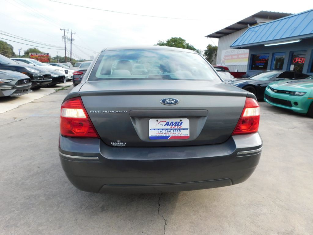 2005 Ford Five Hundred Image 6