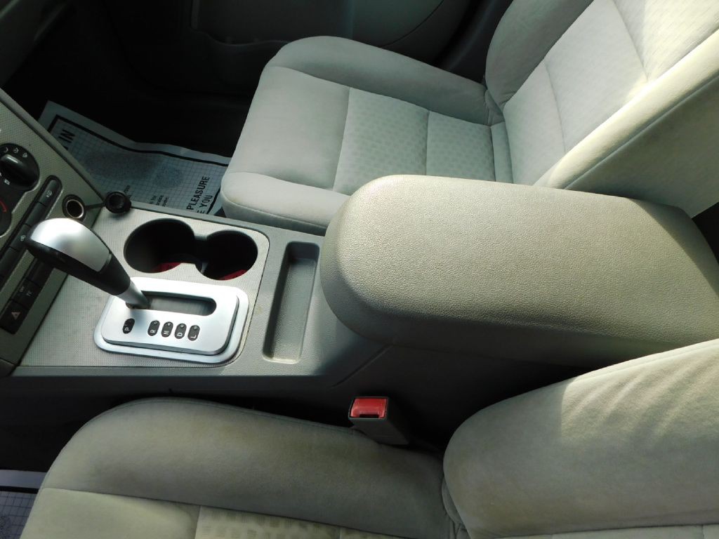 2005 Ford Five Hundred Image 31