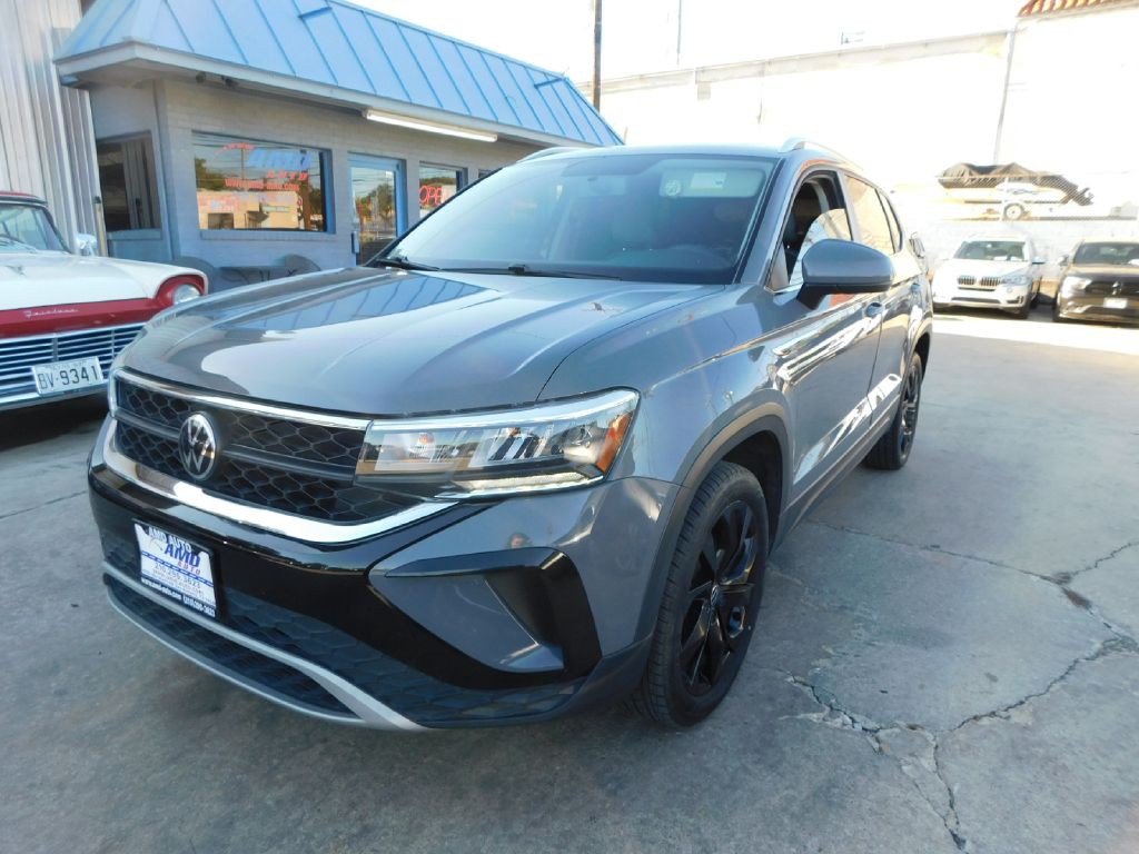 2022 Volkswagen Taos Image 3