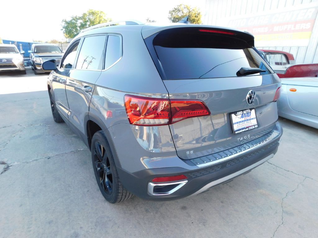 2022 Volkswagen Taos Image 5