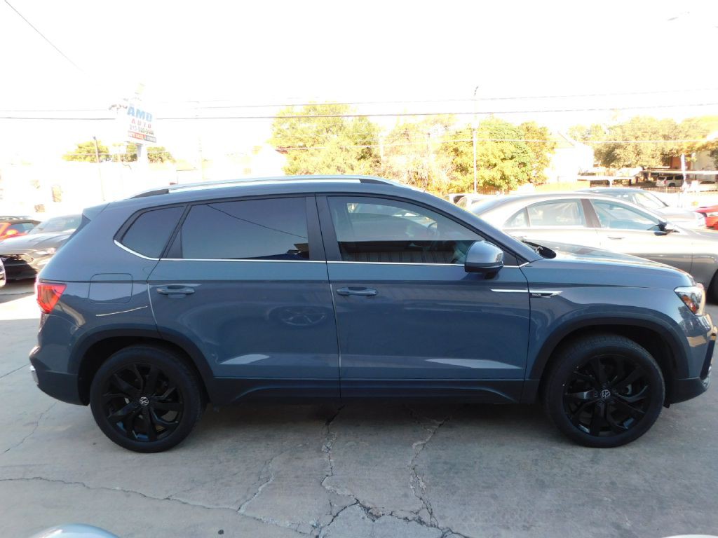 2022 Volkswagen Taos Image 8