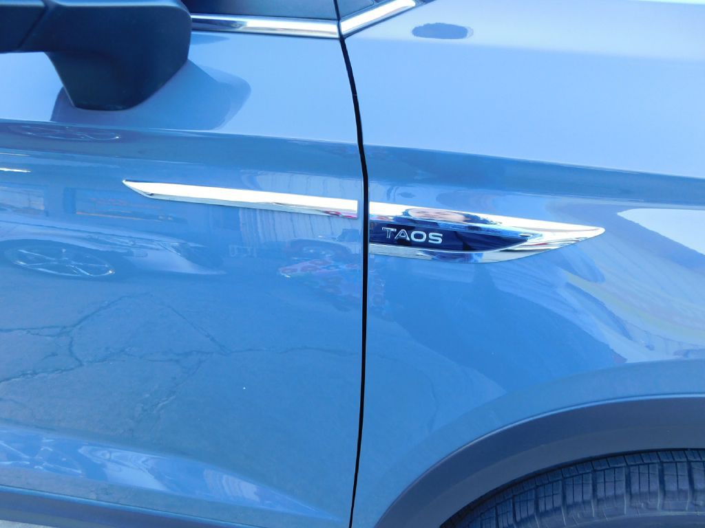 2022 Volkswagen Taos Image 10