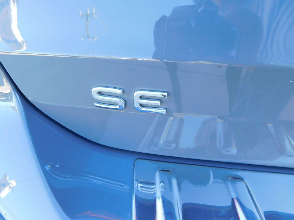 2022 Volkswagen Taos Image 11