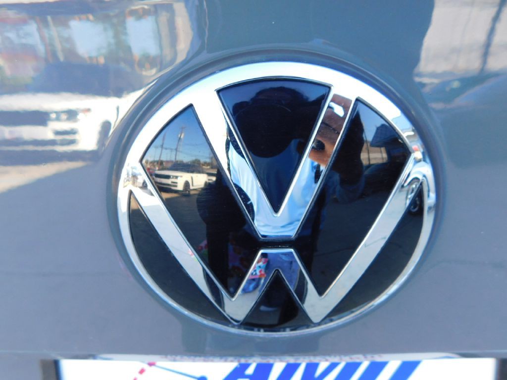 2022 Volkswagen Taos Image 13