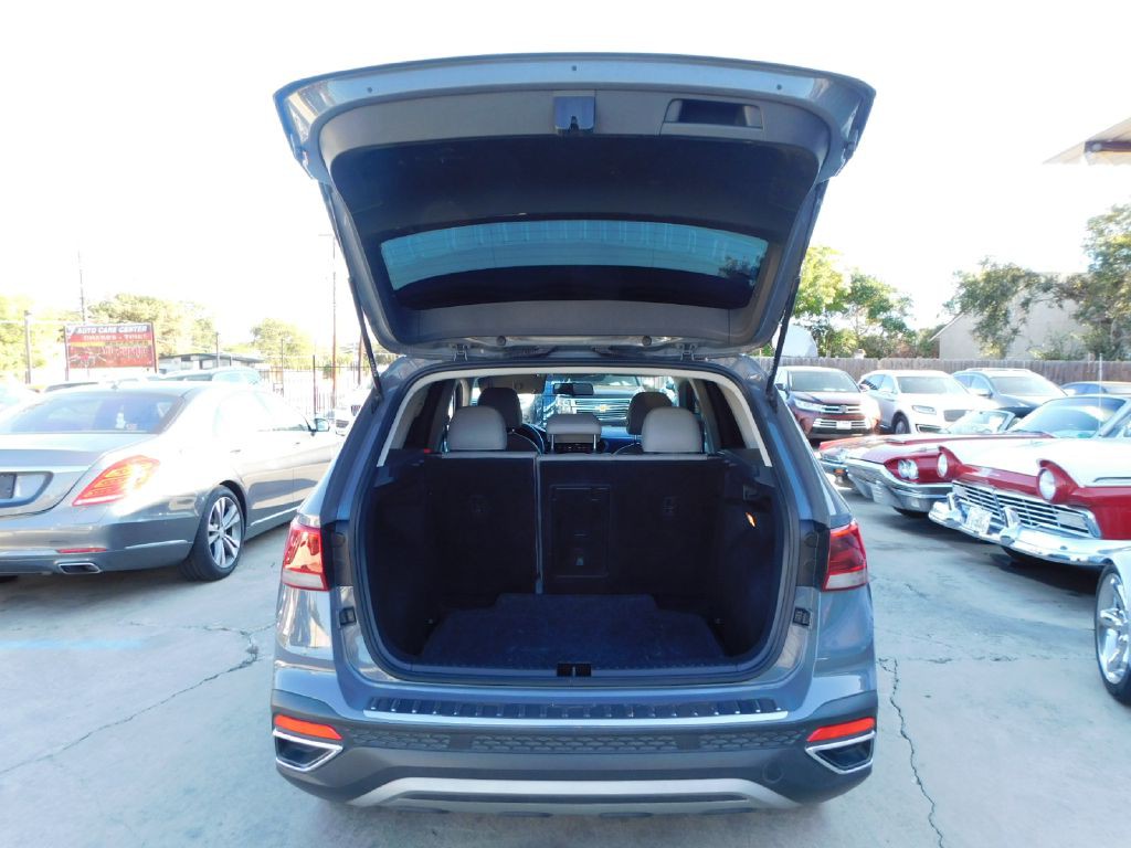 2022 Volkswagen Taos Image 18