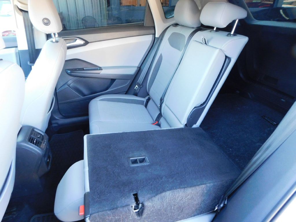 2022 Volkswagen Taos Image 26