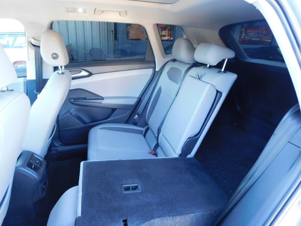 2022 Volkswagen Taos Image 27