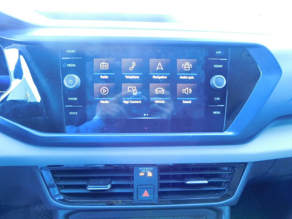 2022 Volkswagen Taos Image 37