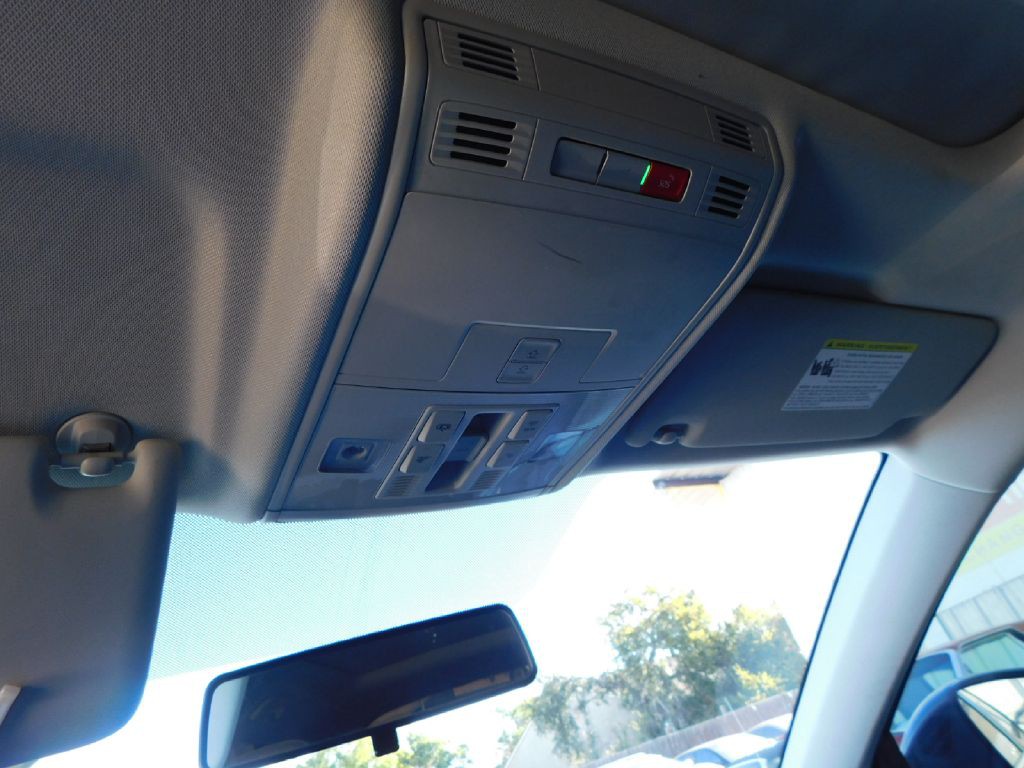 2022 Volkswagen Taos Image 43