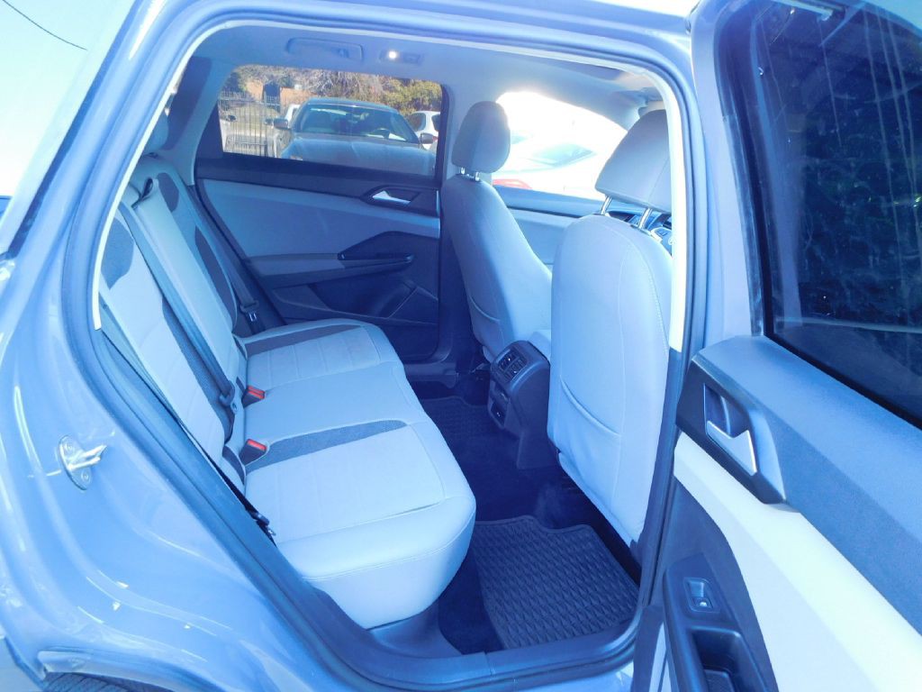 2022 Volkswagen Taos Image 48